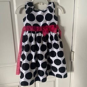 Girl’s Dress